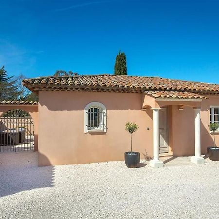 Roquebrune-Sur-Argens, Villa 2 Pieces, 4 Personnes Екстериор снимка