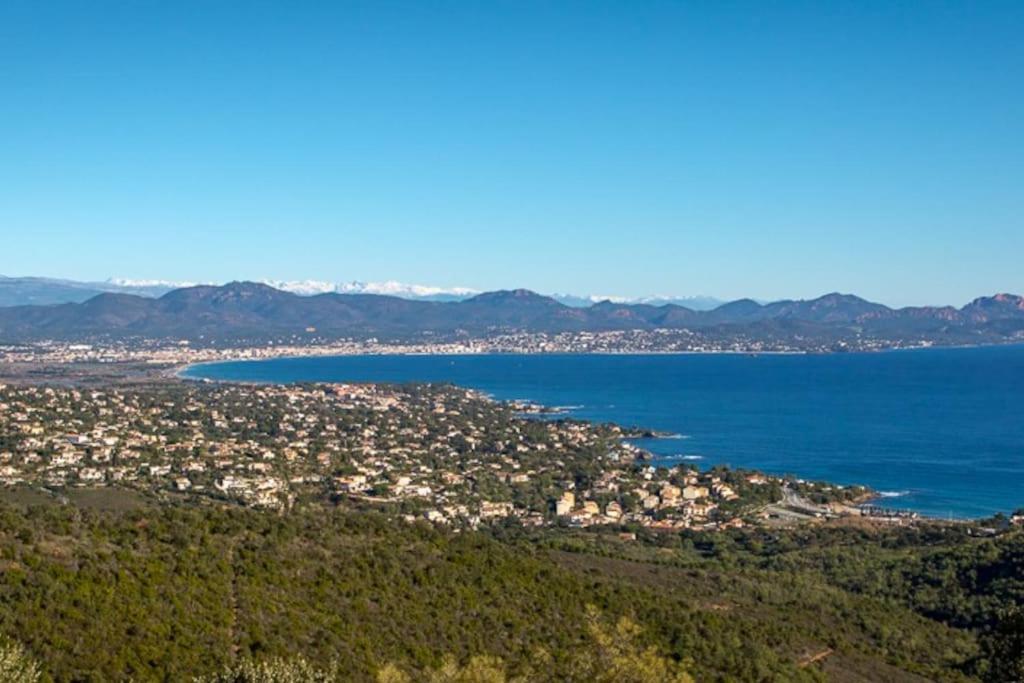 Roquebrune-Sur-Argens, Villa 2 Pieces, 4 Personnes Екстериор снимка